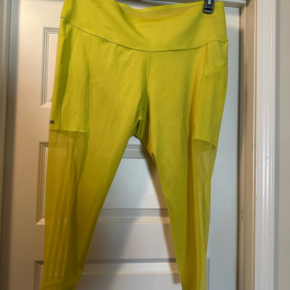 IVY PARK Neon Yellow Active Leggings